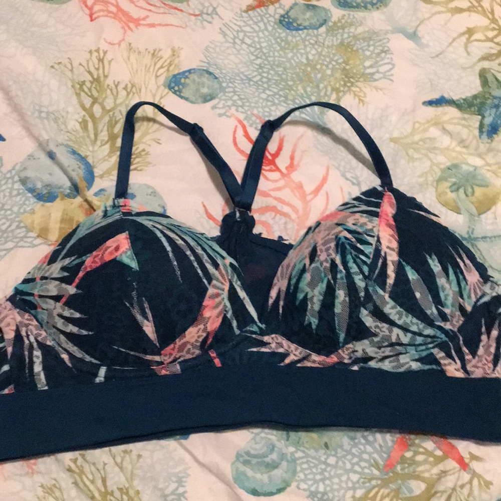 Palm leaf racer back sports bra by pink